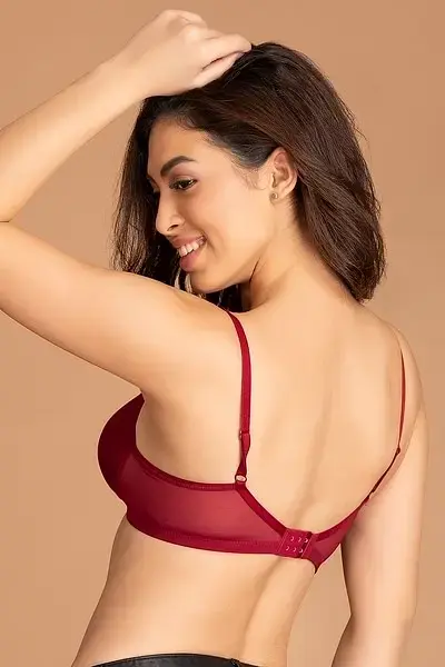 clovia-picture-padded-non-wired-t-shirt-bra-16-960528.webp