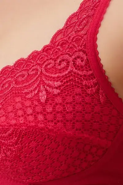clovia-picture-non-padded-non-wired-full-cup-bra-in-hot-pink-lace-623548.webp
