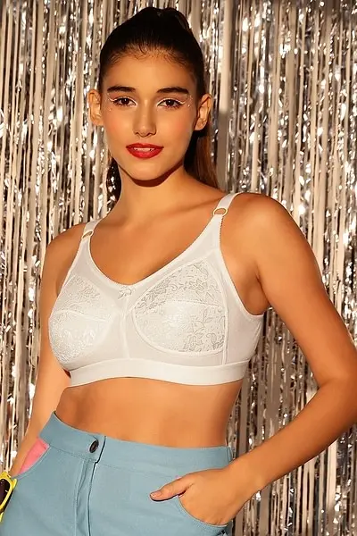 Non-Padded Non-Wired Full Figure Bra in White - Cotton